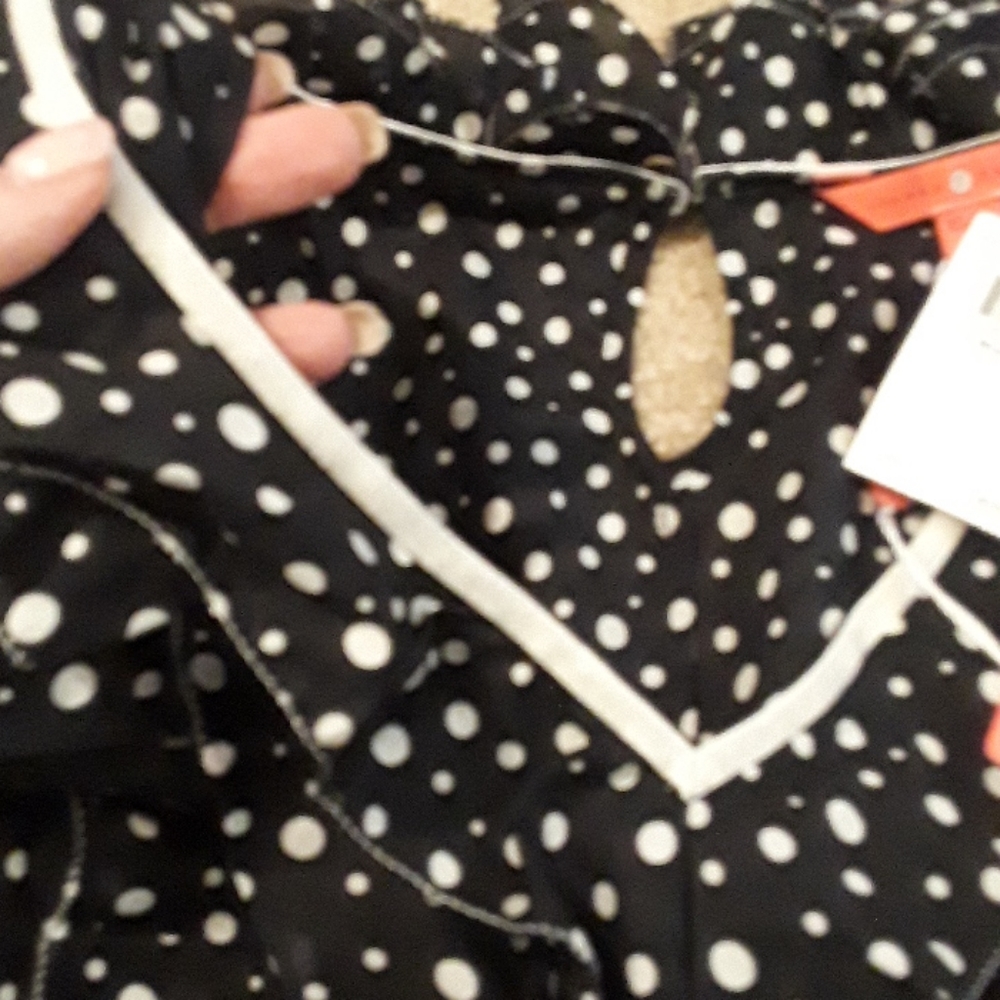 New Ivanka Trump Sleeveless Blouse - Picture 4 of 8